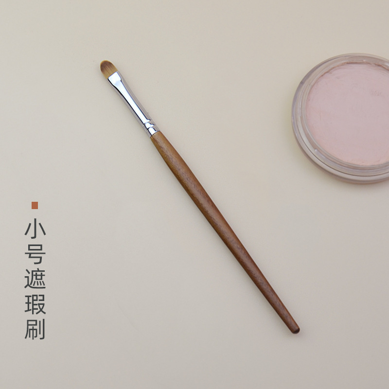 Cepillo corrector Cepillo de base en forma de lengua con mango de madera pequeño Cepillo de sombra de ojos de punta plana Cepillo corrector sin costuras Cangzhou Pincel de maquillaje