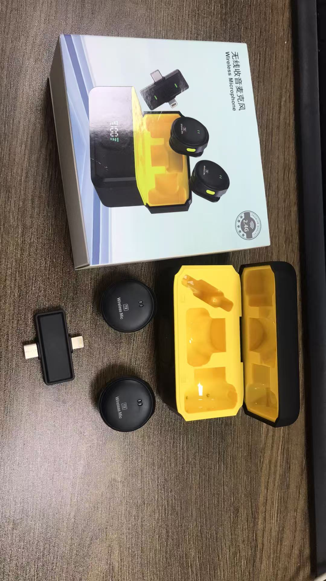 Transfronterizo 2 en 1 collar inalámbrico micrófono uno arrastrar dos ancla transmisión en vivo micrófono de grabación de video micrófono reducción de ruido