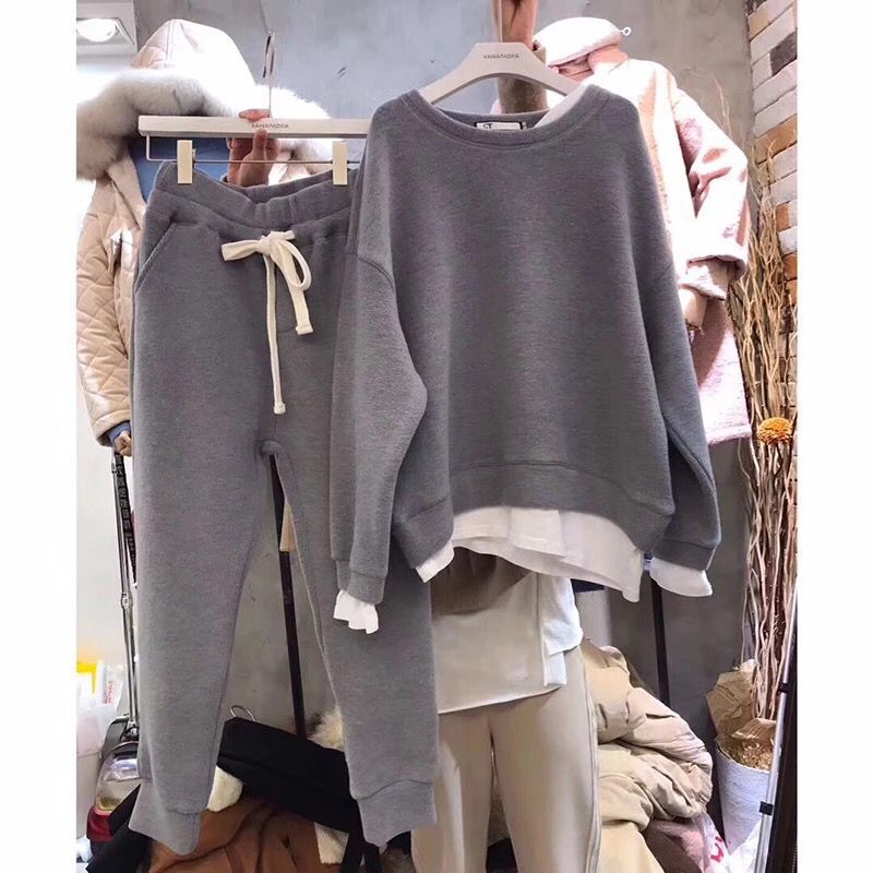 South Korea Dongdaemun 2025 Fall/Winter New Fake Two-piece Loose Sweatshirt Covering Meat Slimming Black Sports Leisure suit