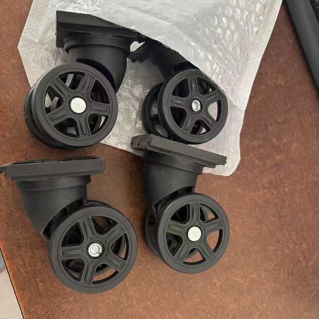 Travel Bag Accessories with Multi-Directional Wheels
