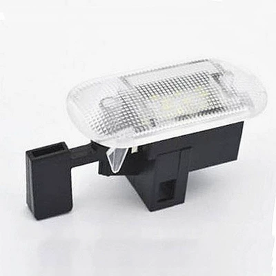 2 license plate lights, 18 License plate lamp