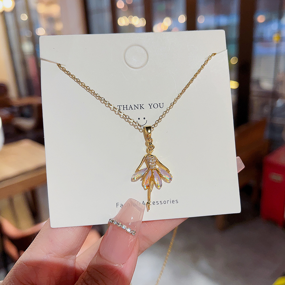 1 Piece Quantity Daily Occasion 304 Stainless Steel Material Wholesale Jewelry Elegant Cartoon Character Titanium Steel Copper Artificial Diamond Inlay Pendant Necklace