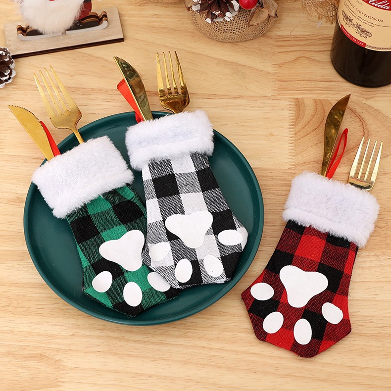 Cross-border Christmas decorations mini cat claw knife and fork set plaid cloth tableware set table decoration fabric decoration