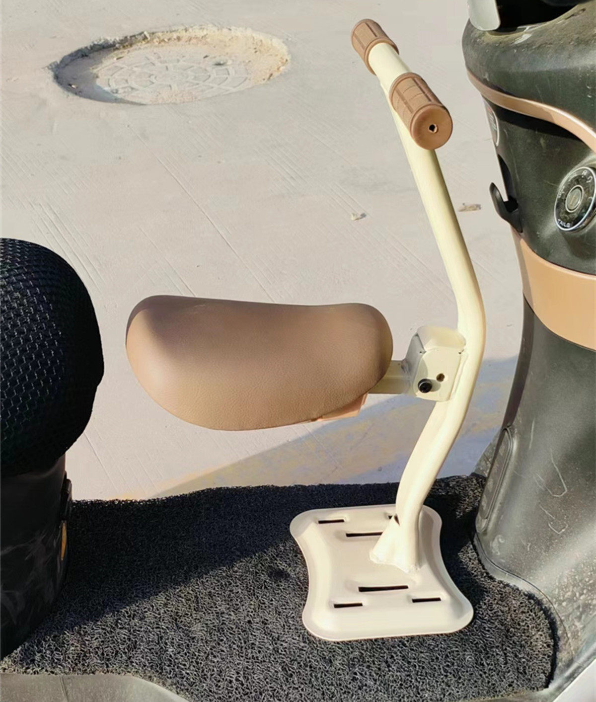 Foldable Front-Mounted Child Seat for Electric Vehicles, Aima Ya Modern Di Electric Scooter, Child Safety Seat for Kids and Babies