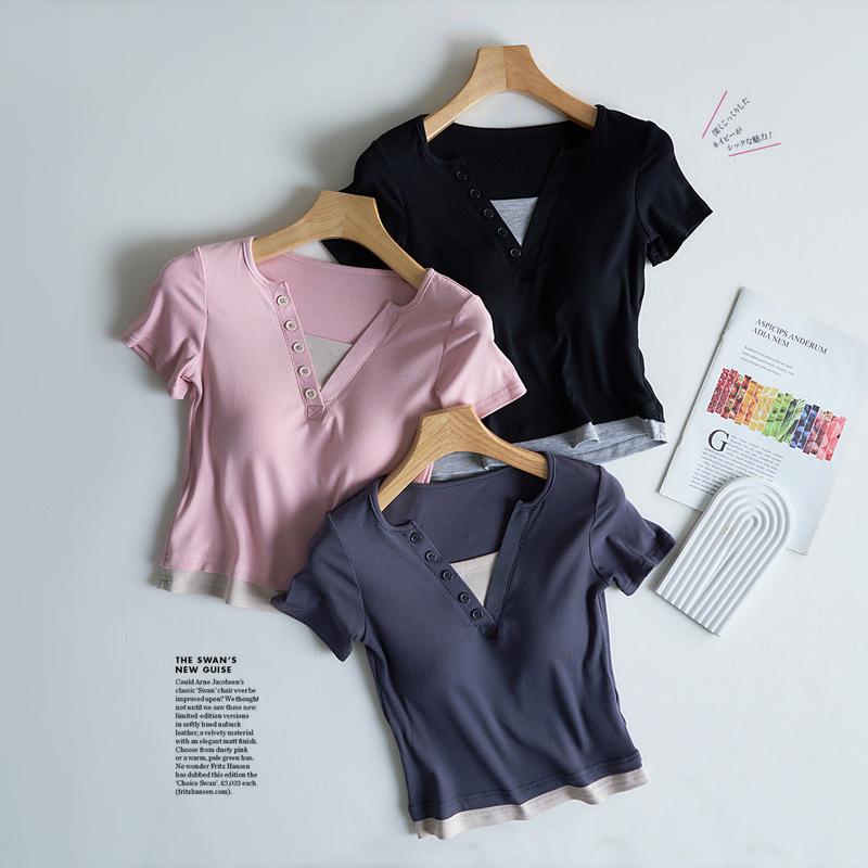 Hot Girls Pink Shoulder Short-sleeved T-shirt with Chest Pad Women's Summer Design Sense Niche Slim Fit Two-piece V-neck Top Hot Girls Pink Shoulder Short-sleeved T-shirt with Chest Pad Women's Summer Design Sense Niche Slim Fit Two-piece V-neck Top