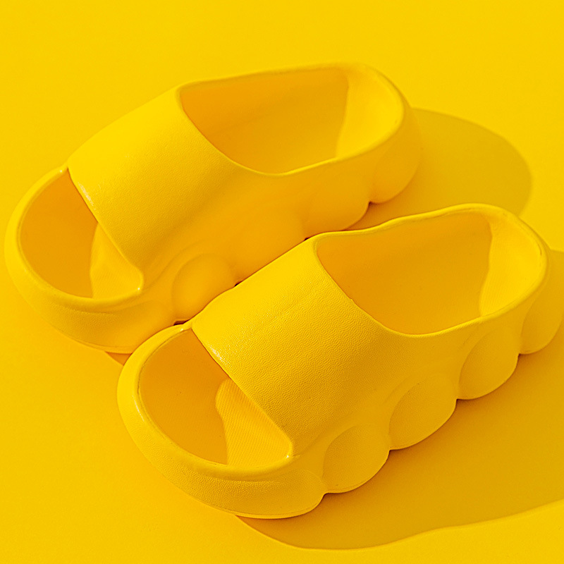 Zapatillas de Eva para niños Zapatillas de niñas de verano antideslizantes de fondo suave para niños ligeros para niños medianos y grandes zapatillas de dibujos animados para niños