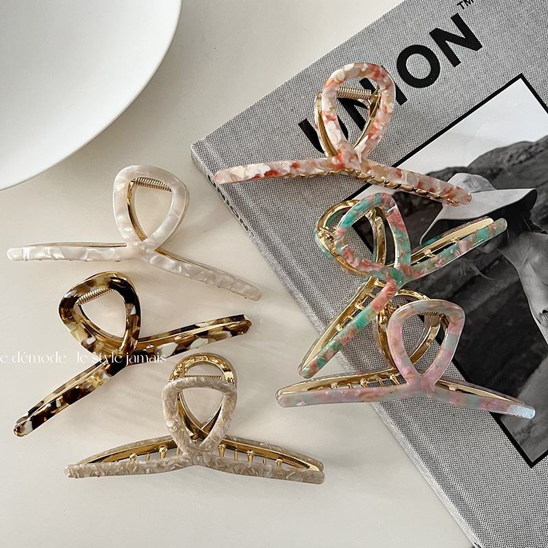 60g Weight Hair Claws Hair Accessories Type 1 Piece Quantity Simple Style Commute Geometric Acetic Acid Sheets Patchwork Metal Hair Claws