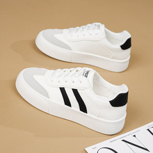 小白鞋女秋季新款女鞋2024学生软底休闲运动板鞋chic风平底女鞋潮