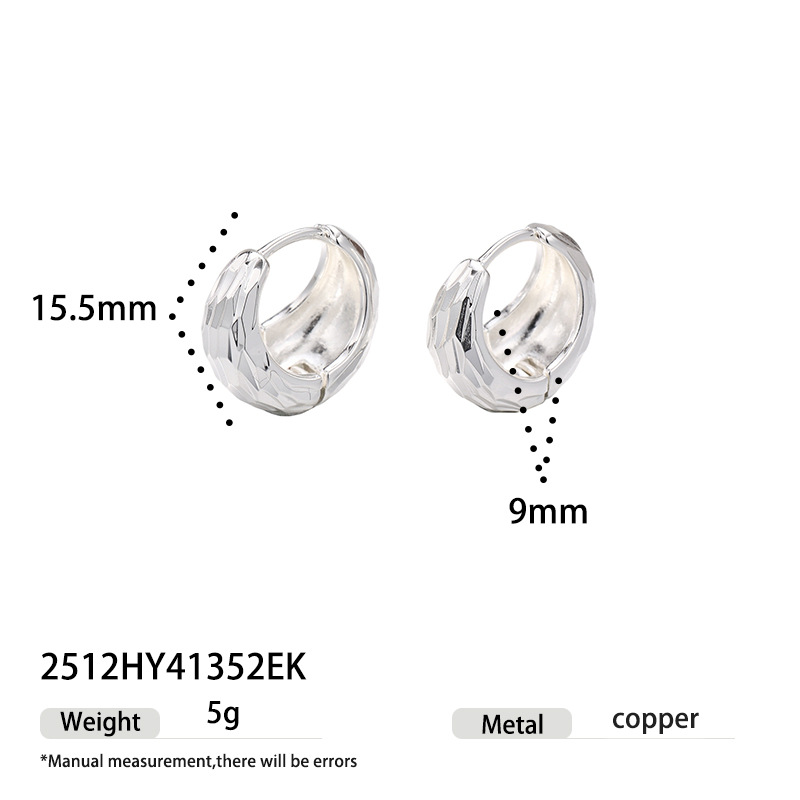 Moda europea y americana retro textura alta oro y plata botones de auriculares de doble color otoño y invierno sofisticados simplicidad versátil nuevos adornos de auriculares para mujeres