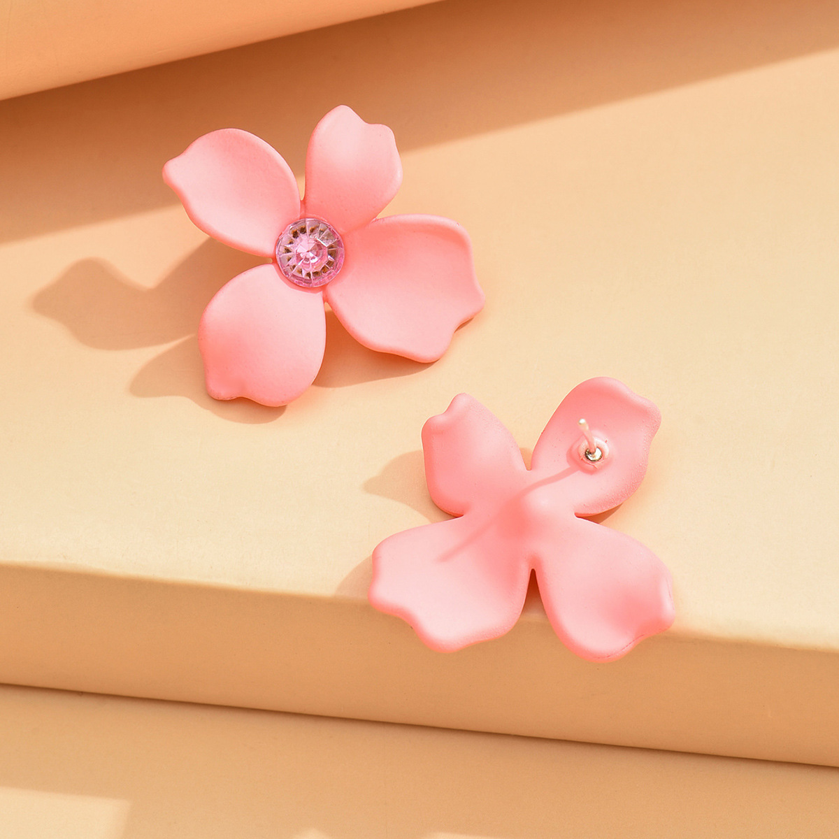 18g Weight Rhinestones Inlay Material Ear Studs Classification 1 Pair Quantity Daily Occasion Acrylic Material Flower Pattern Women's Gender Stoving Varnish, Inlay Design Sweet Style 1 Pair Sweet Flower Stoving Varnish Inlay Arylic Rhinestones Ear Studs 5