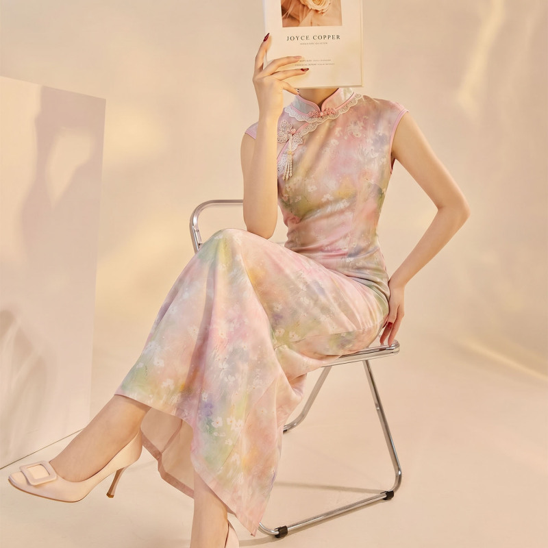 New Chinese Style 2026 New Model Elegant Young Sleeveless Long Dress Improved Cheongsam for Women and Girls Jacquard P0506 New Chinese Style 2026 New Model Elegant Young Sleeveless Long Dress Improved Cheongsam for Women and Girls Jacquard P0506