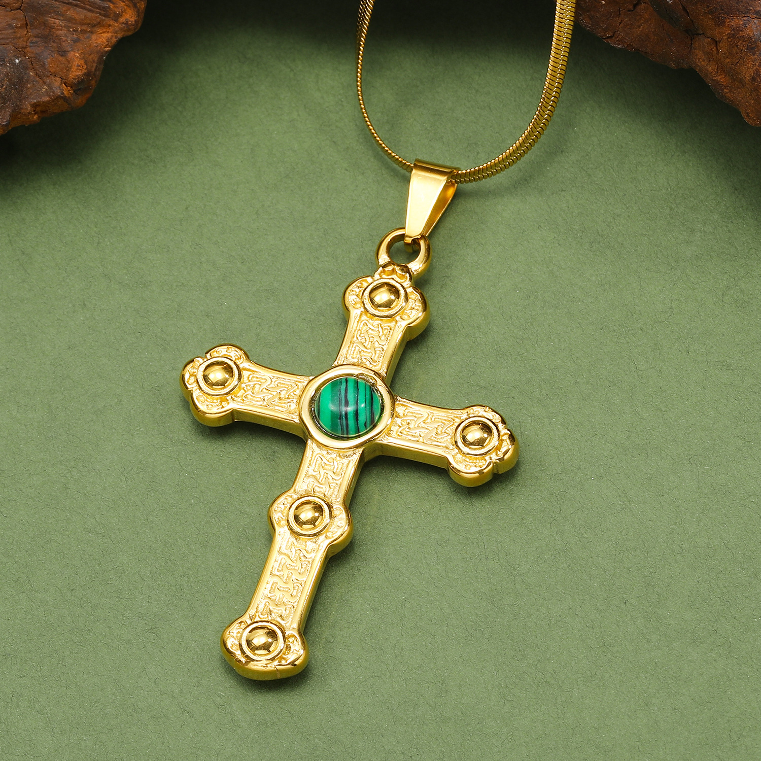 21g Weight Real Gold Plated Plating Material Artificial Gemstones Inlay Material Pendant Necklace Classification 1 Piece Quantity Casual, Daily Occasion 304 Stainless Steel Material Cross Pattern Women's Gender Vintage Style Style Waterproof Non Tarnish, Plating, Inlay Craft Real Gold Plated Cross 304 Stainless Steel Vintage Style Waterproof Non Tarnish Pendant Necklace 17
