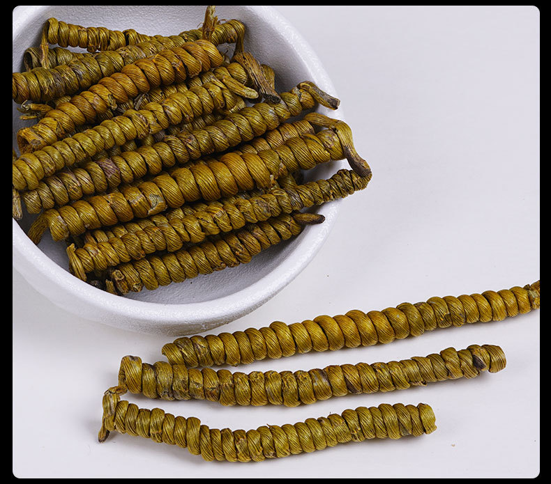 Huoshan Mi Hu Dendrobium Fengdou (Dendrobium officinale) — Dried Food Herb for Soup & Tea in use