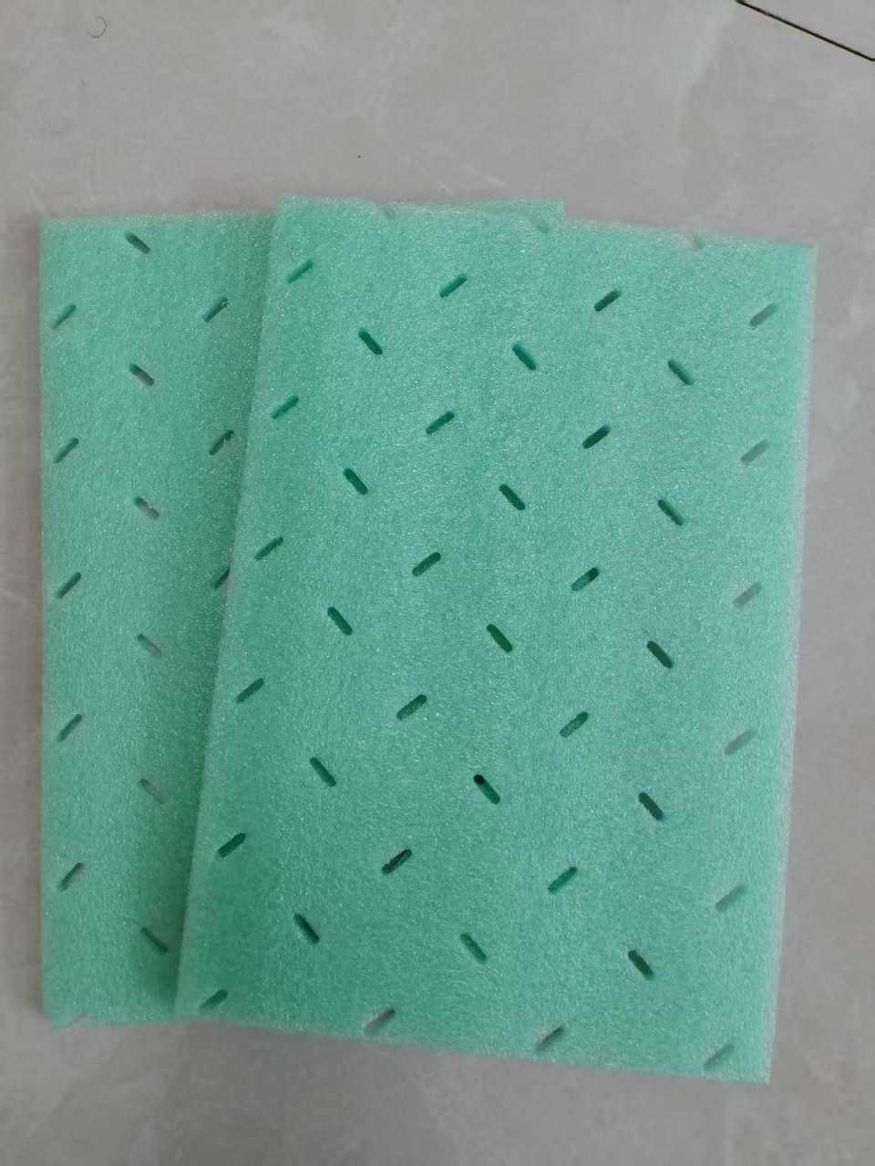 Factory direct sales of PE cushioning layer for school football fields and playgrounds