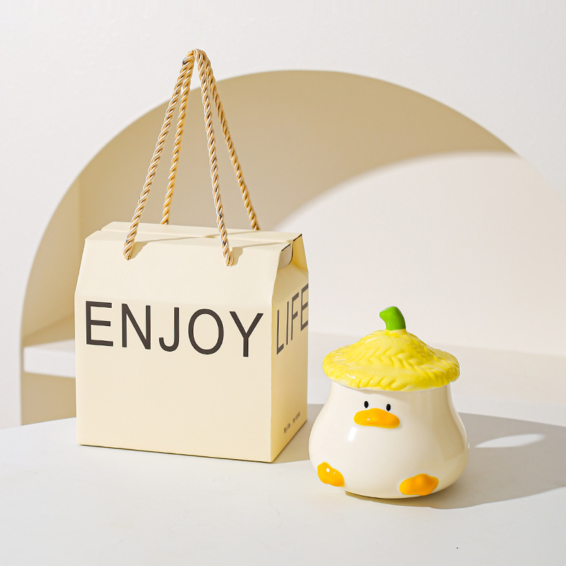 Creativo lindo pato cerámica taza acompañante regalo de alto valor de la cara de la personalidad de taza de café de dibujos animados taza roja alta red