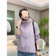 拉链冲锋衣休闲外套短款2025春秋季连帽新款洋气夹克上衣女