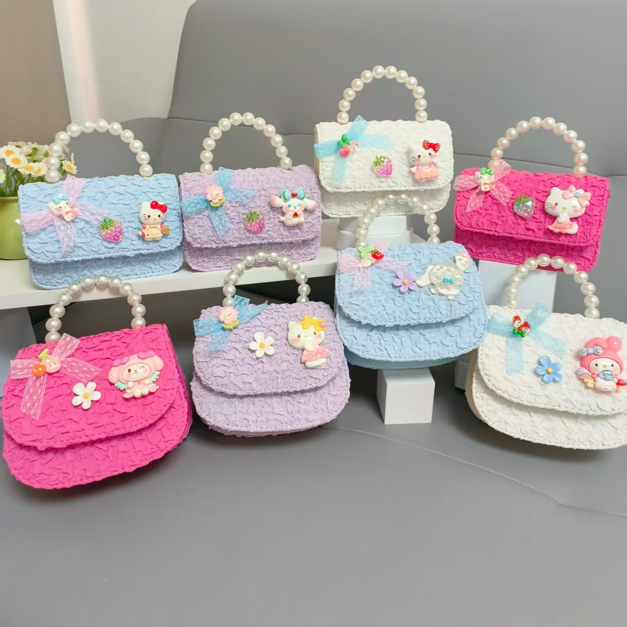 Bow Pearl Princess Handbag Meileti Kulomi Girl Año Nuevo Cartera pequeña bolsa de cadena de viento fragante