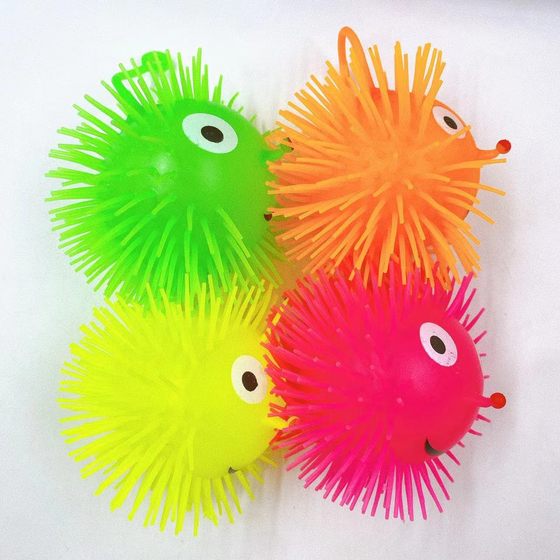 Children's luminous toy large fur ball hedgehog fur ball flash vent ball night market stall manufacturers wholesale