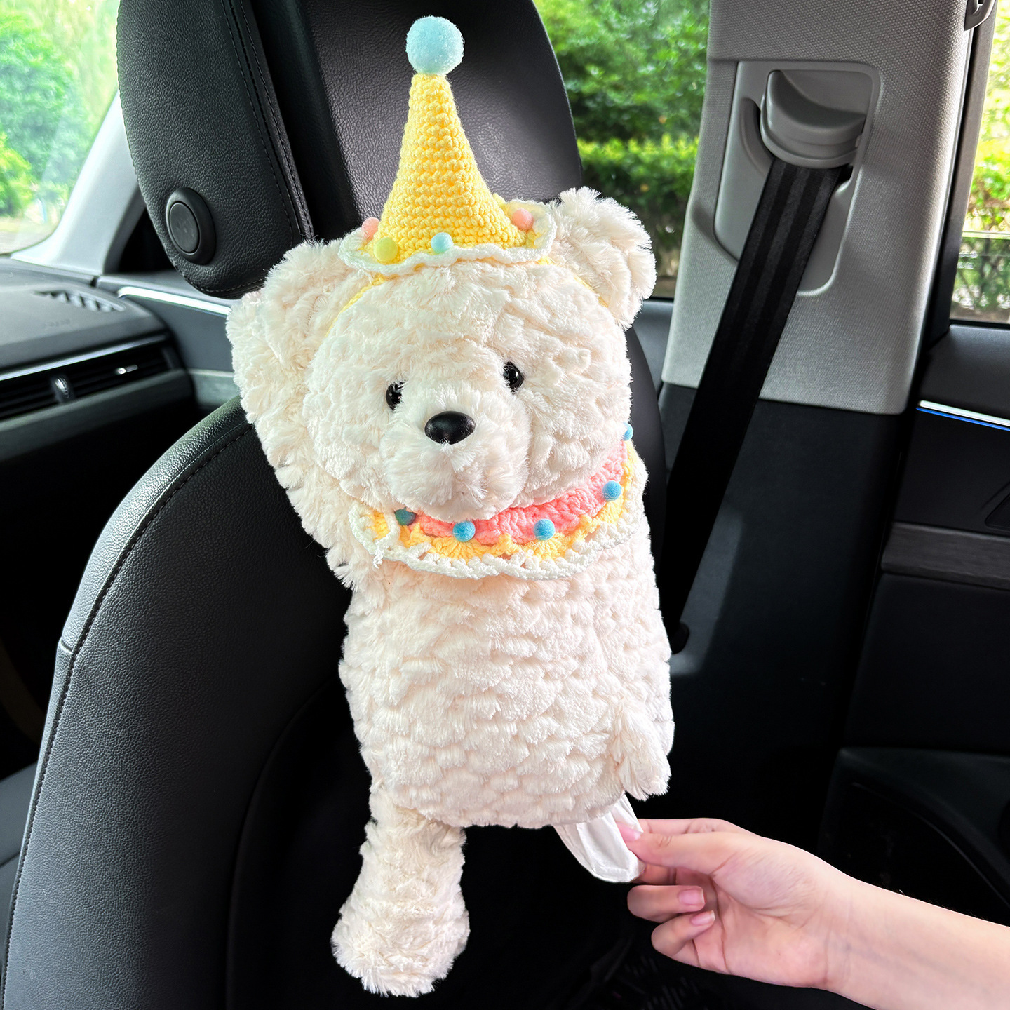 Automóvil encantador gato perro caja de toallas de dibujos animados muñeca coche colgante caja de extracción muñeca de peluche bolsa de toallas de papel