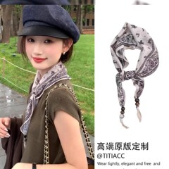 小香风轻奢米白色腰果花串珠丝巾女个性气质系脖领巾时尚百搭颈饰