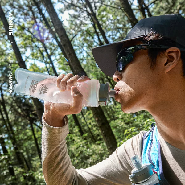 Aonijie Utmb Co-Branded Quick-Fill Soft Water Bottle with Large Diameter and Quick Press Switch for Easy and Fast Hydration