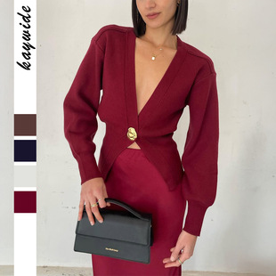 ��ܿ�羳�W�����e���s�L��V�߼�T��ë��Ů�b2025�ﶬ���R�d����վ