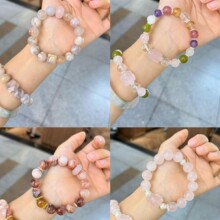 �¿���Ȼ��ˮ���ִ�Ů������������Ůӣ����觴������������ת��