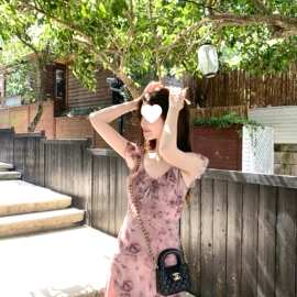 性感气质蝴蝶印花荷叶边连衣裙女2026夏季新款气质裙子长裙超好看