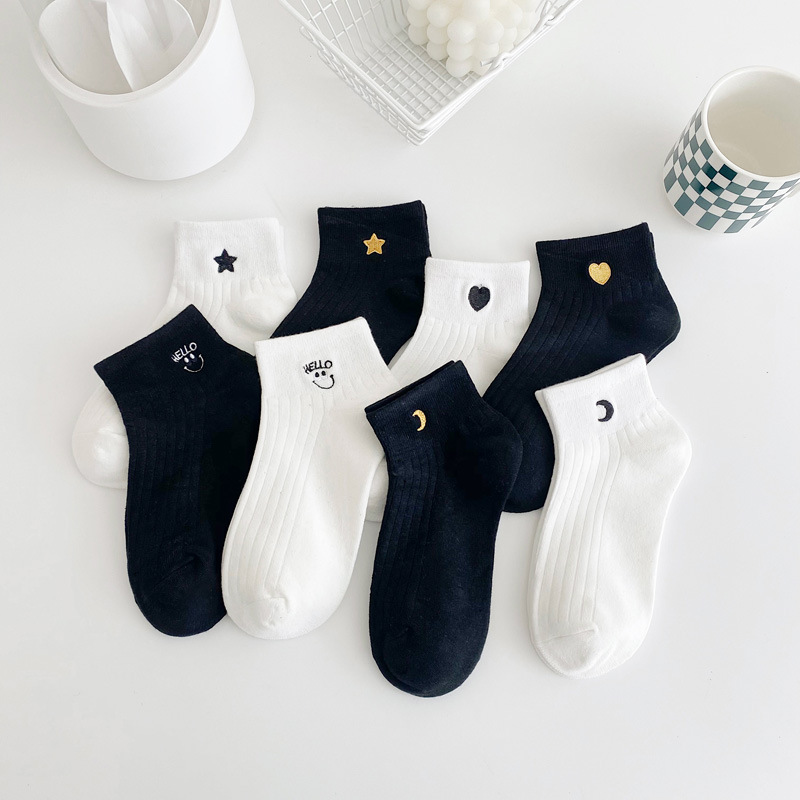 Frau Preppy-stil Herzform Baumwolle Crew Socken Ein Paar display picture 3