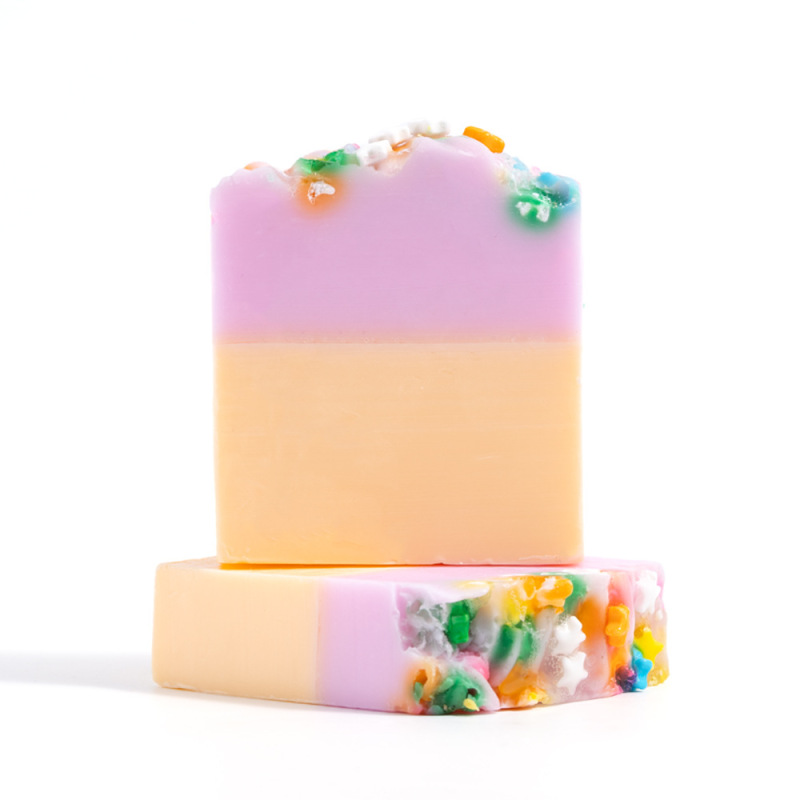 ケーキ風味のフルーティーな石鹸、コールドプロセス手作り石鹸、お土産石鹸、植物エッセンシャルオイル、ココナッツオイルバスソープ|undefined
