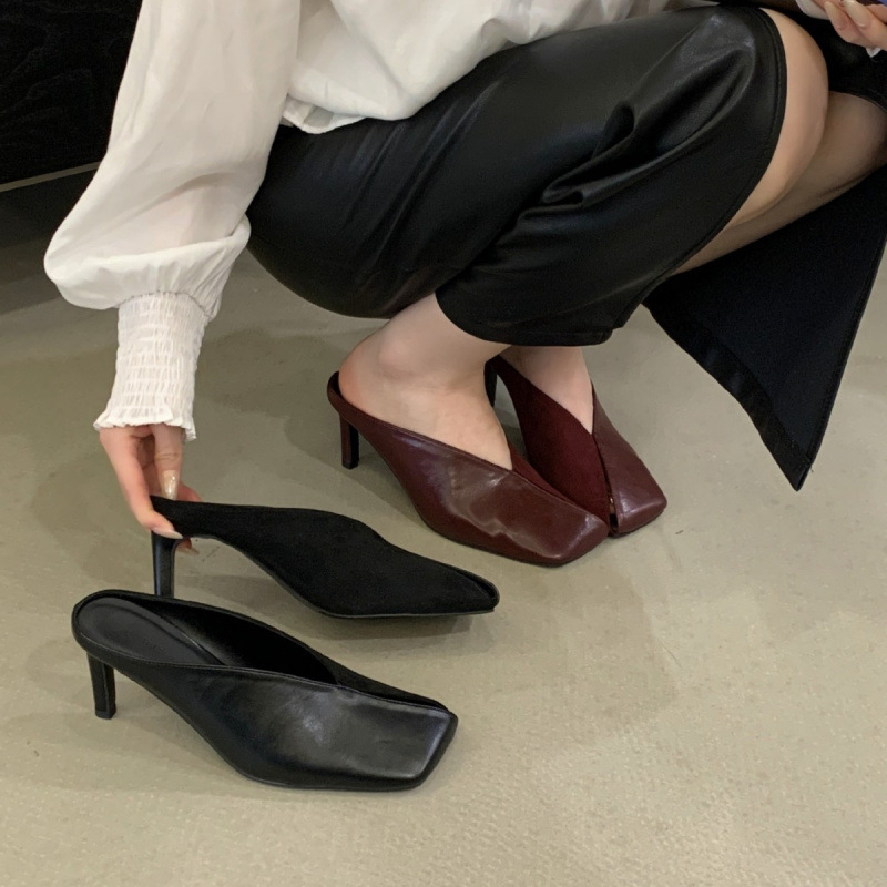 2026 New Niche Retro Square-Toed High-Heeled Sandals for Women, Thin-Heeled Single Shoes with a Stylish Design, Closed-Toe Half-Slippers 2026 New Niche Retro Square-Toed High-Heeled Sandals for Women, Thin-Heeled Single Shoes with a Stylish Design, Closed-Toe Half-Slippers