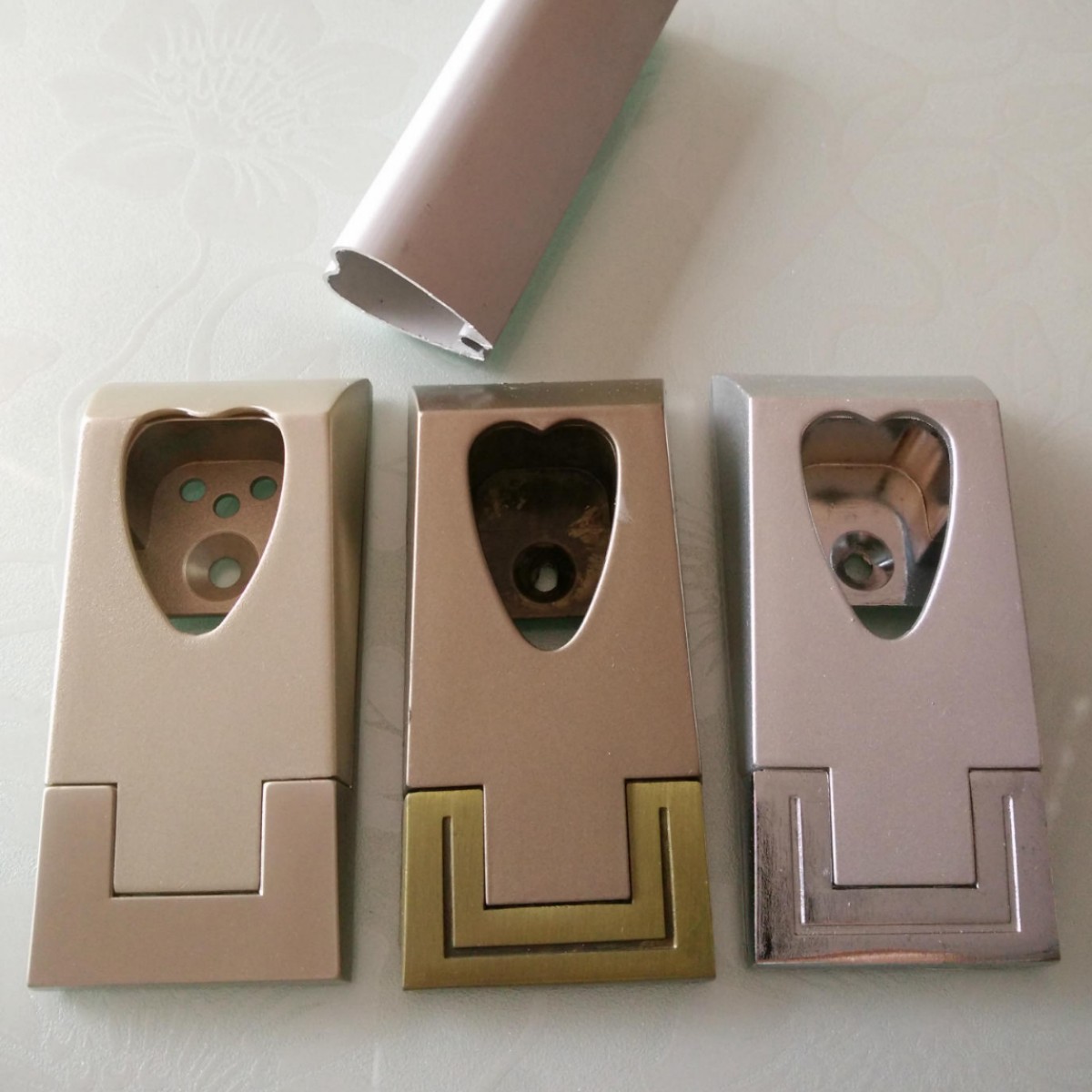 索菲亚同款 锌合金心形衣通座 衣柜挂衣杆配件 铝合金衣通管批发