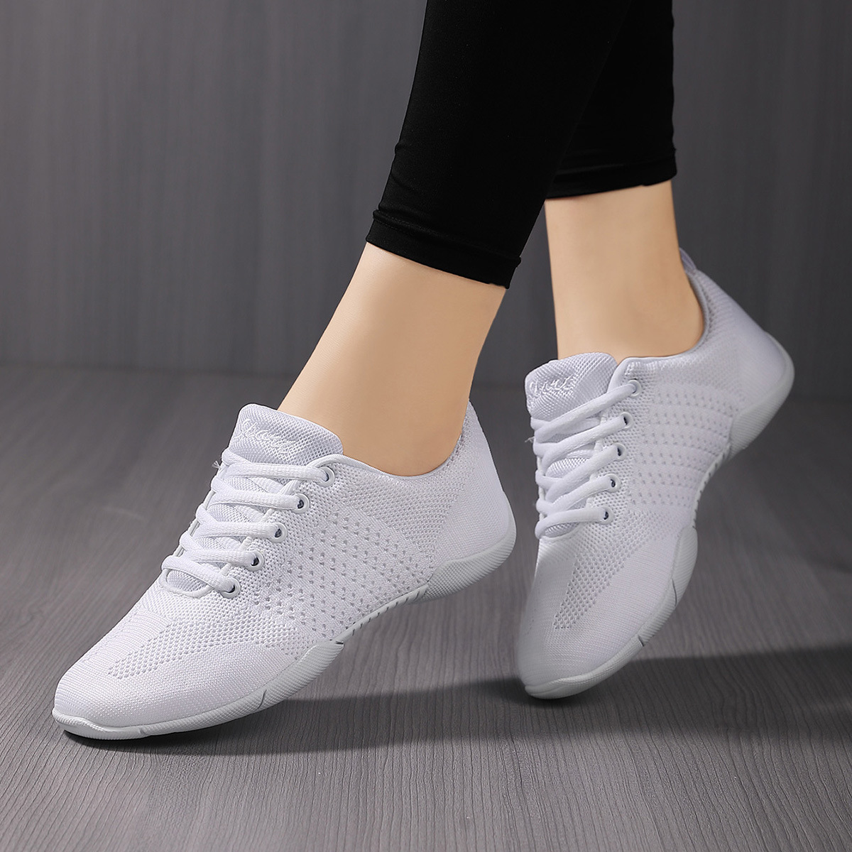 Grupo competitivo aeróbicos zapatos blancos zapatos de fitness deportes porristas zapatos de entrenamiento de las mujeres zapatos de competencia de fondo suave niños