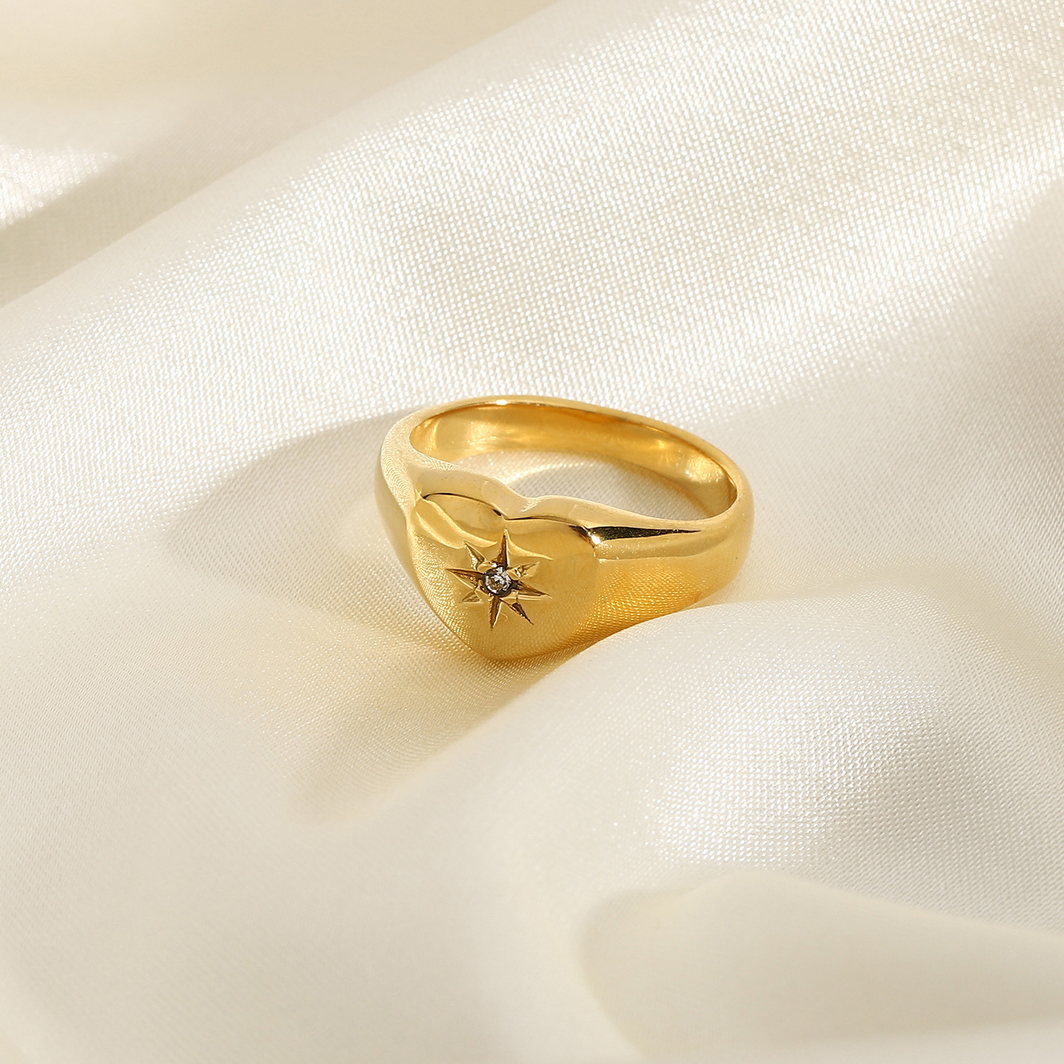 Fashion Zircon Eight-pointed Stainless Steel Star Ring display picture 3