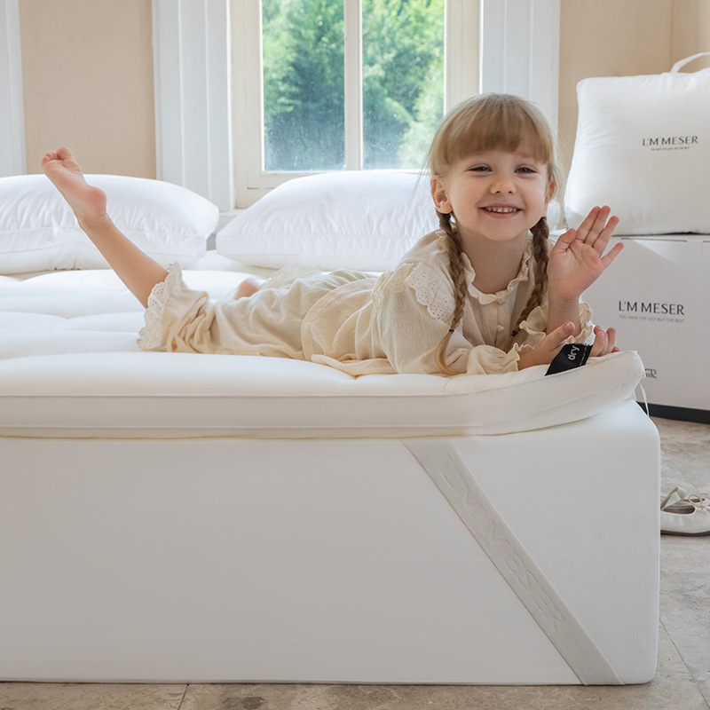 High-end three-prevention soft mattress, Dry motion antibacterial mite resistance constant temperature top pad all cotton mountain ningtai peace of mind sleep