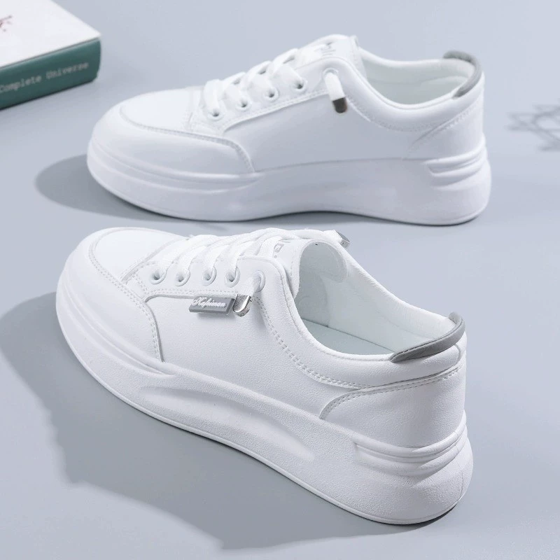 Белые туфли Женская обувь Новые весенние взрывы Спортивная обувь для досок Женская Super Fire 2023 Белая универсальная повседневная обувь на весну и осень