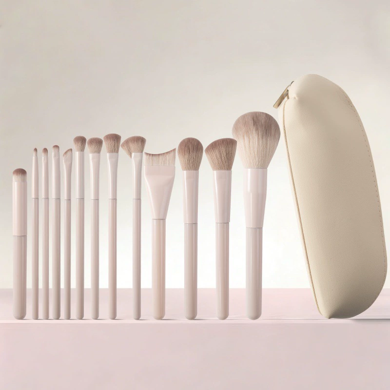 Makeup Brush Set 13 pcs — eye shadow & face blush brushes for beginners with case