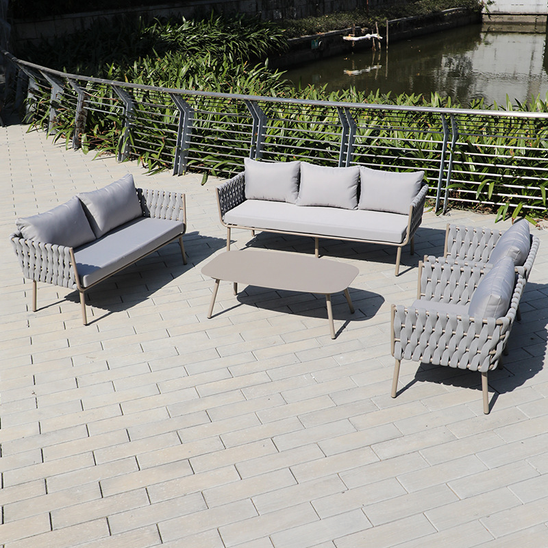 Sofá al aire libre Patio Terraza Jardín Ocio Asiento individual al aire libre Combinación Departamento de ventas Sala de muestras Sofá de ratán