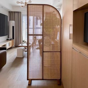 Japanese-style solid wood medieval rattan screen small living room partition facing the door entrance porch movable bedroom shelter