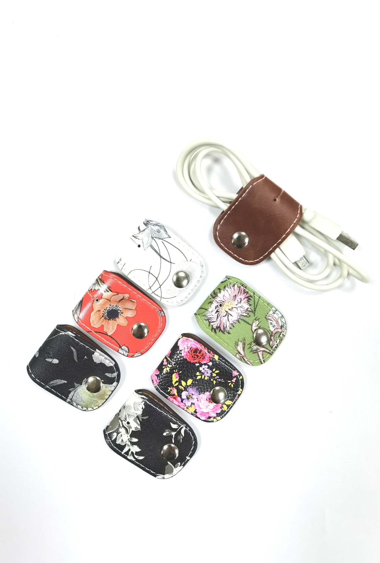 数据线扎线带收纳皮扣耳机绕线器理线器钮扣式简约通用整理