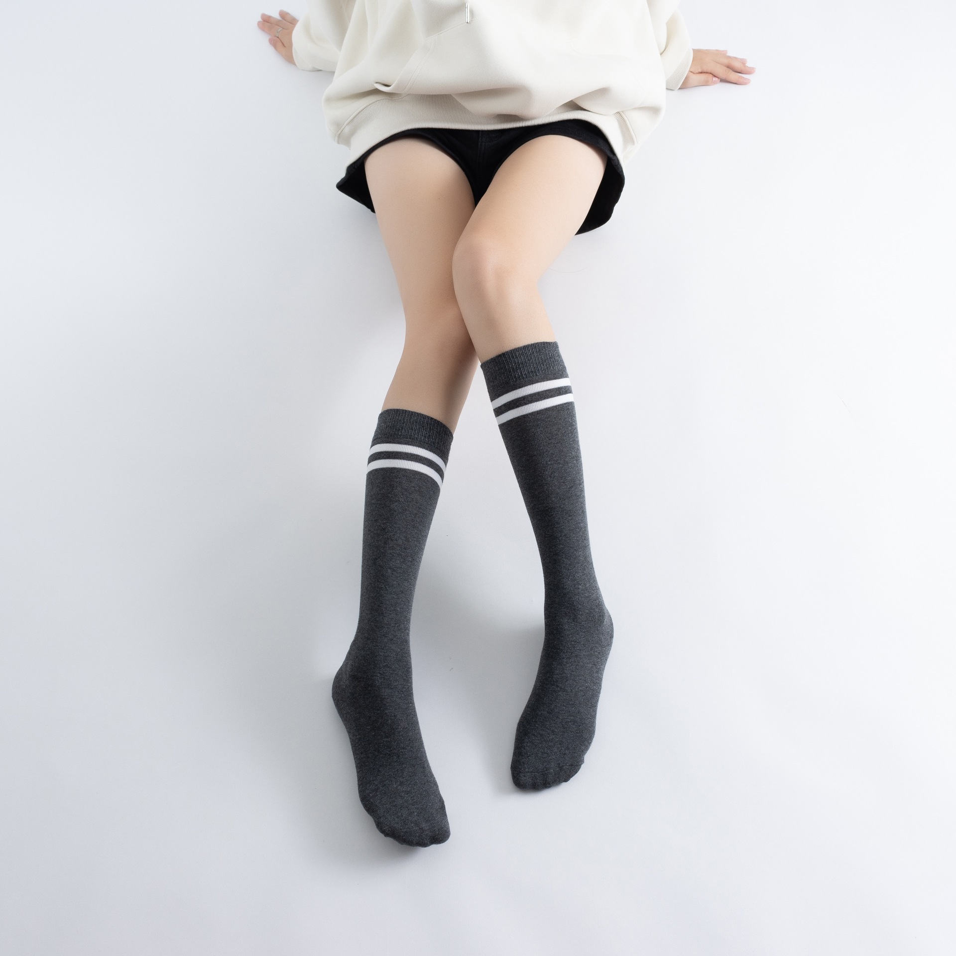 2022 Manufacturer's New Product College Wind Tights Yoga Socks for Women Round Head Dual Bar Style Japanese Cute Exercise Pilates Socks