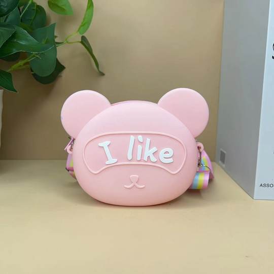 Letter bear head Children's coin purse 2023 new silicone bag mini messenger bag shoulder bag cute super cute fashion