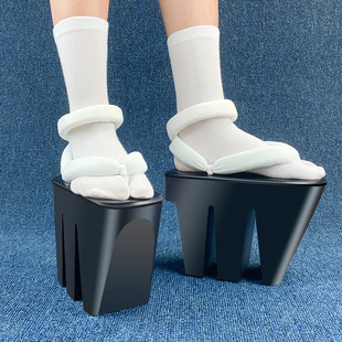 ƽ��ܛ�� cosЬ���Xľ����֮������������߀ԭcosplayЬ
