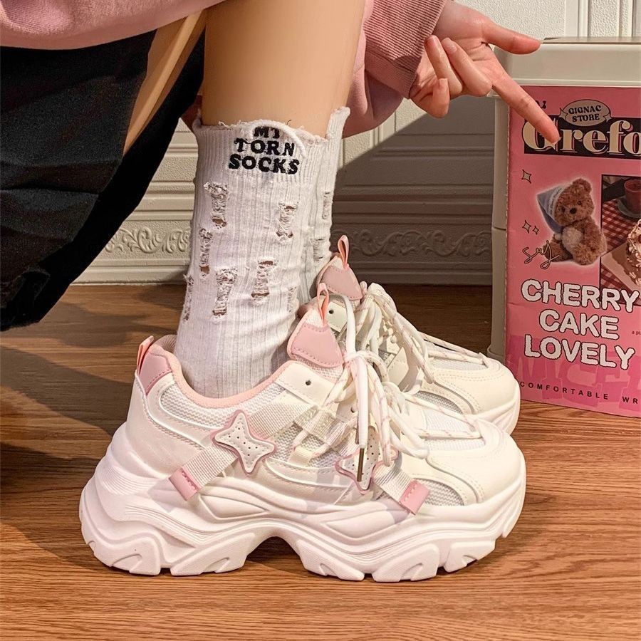 2026 Summer New Women's Trendy Sneakers, Breathable Versatile White Shoes, Niche Lightweight Casual Height-Increasing Dad Shoes