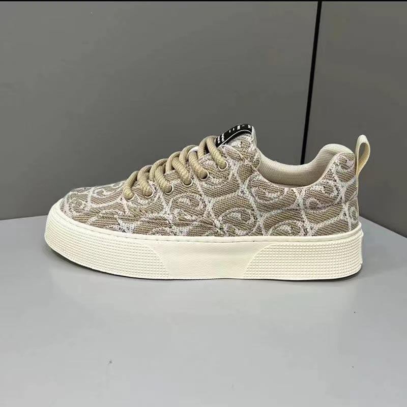 2024 printemps nouvelle marque à la mode célébrité d'internet bas skateboard hommes mode tendance polyvalent sport et décontracté_voghion.com