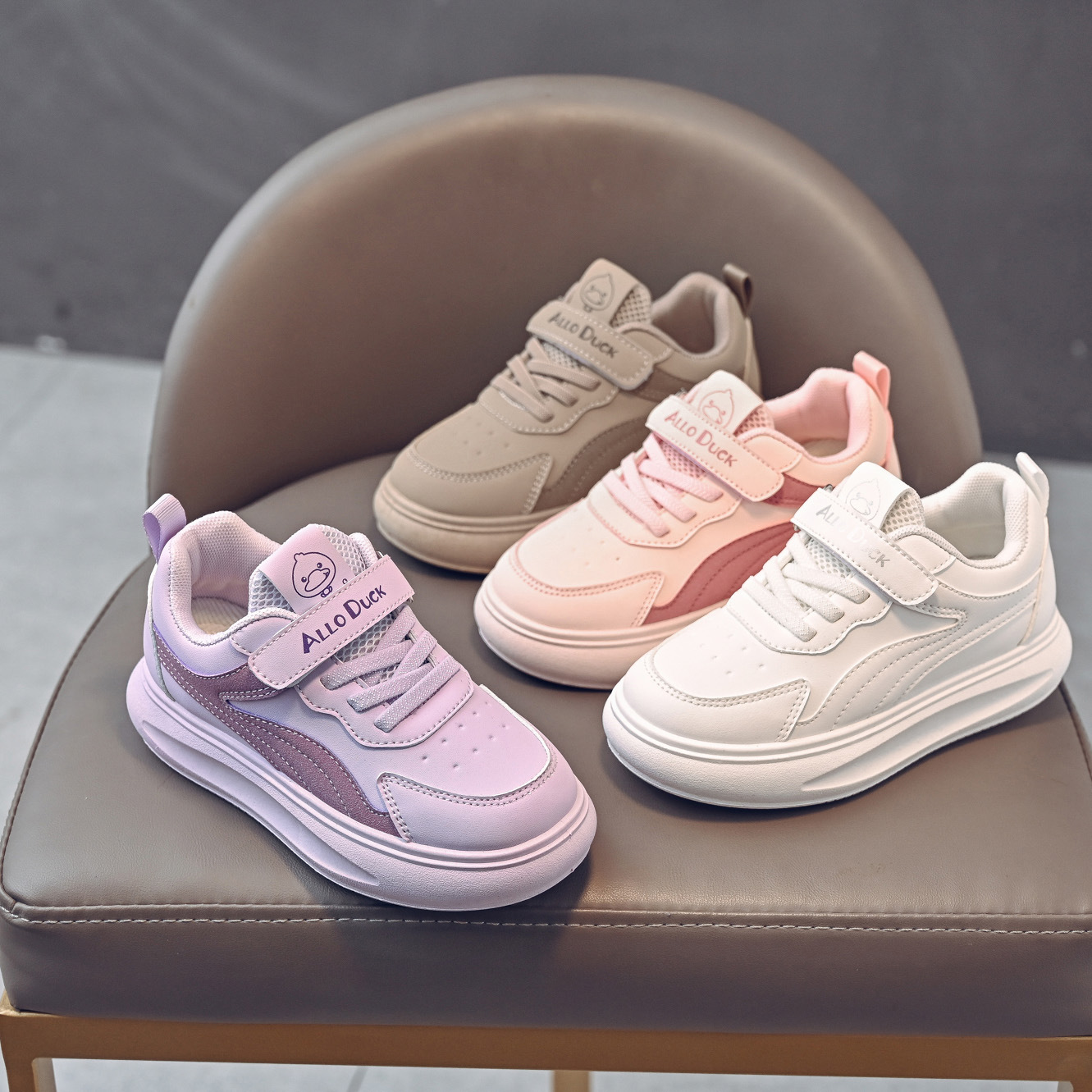 Spring, Autumn and Winter New Kidsren's Sports Shoes for Boys and Girls, Soft Soles, Medium and Large Kidsren's Mesh Breathable, Non-Slip, Lightweight and Versatile Shoes