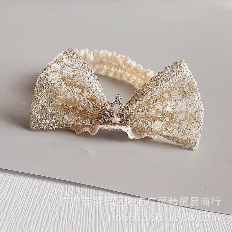 With bow, golden