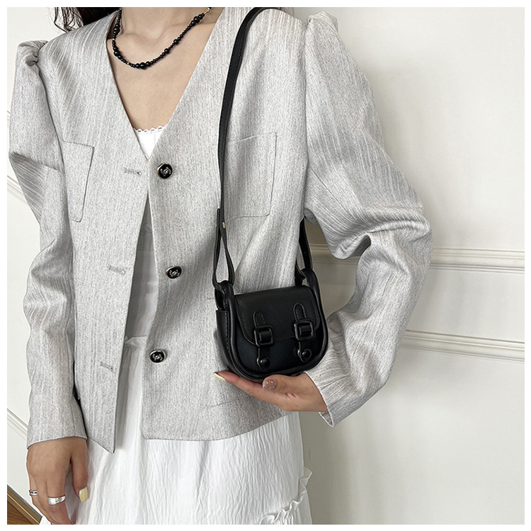 Korean Style Mini Crossbody Bag, New Fashion Handbag, Cute Small Square Underarm Bag, Cute Girl's Shoulder Bag, Small Saddle Bag Korean Style Mini Crossbody Bag, New Fashion Handbag, Cute Small Square Underarm Bag, Cute Girl's Shoulder Bag, Small Saddle Bag