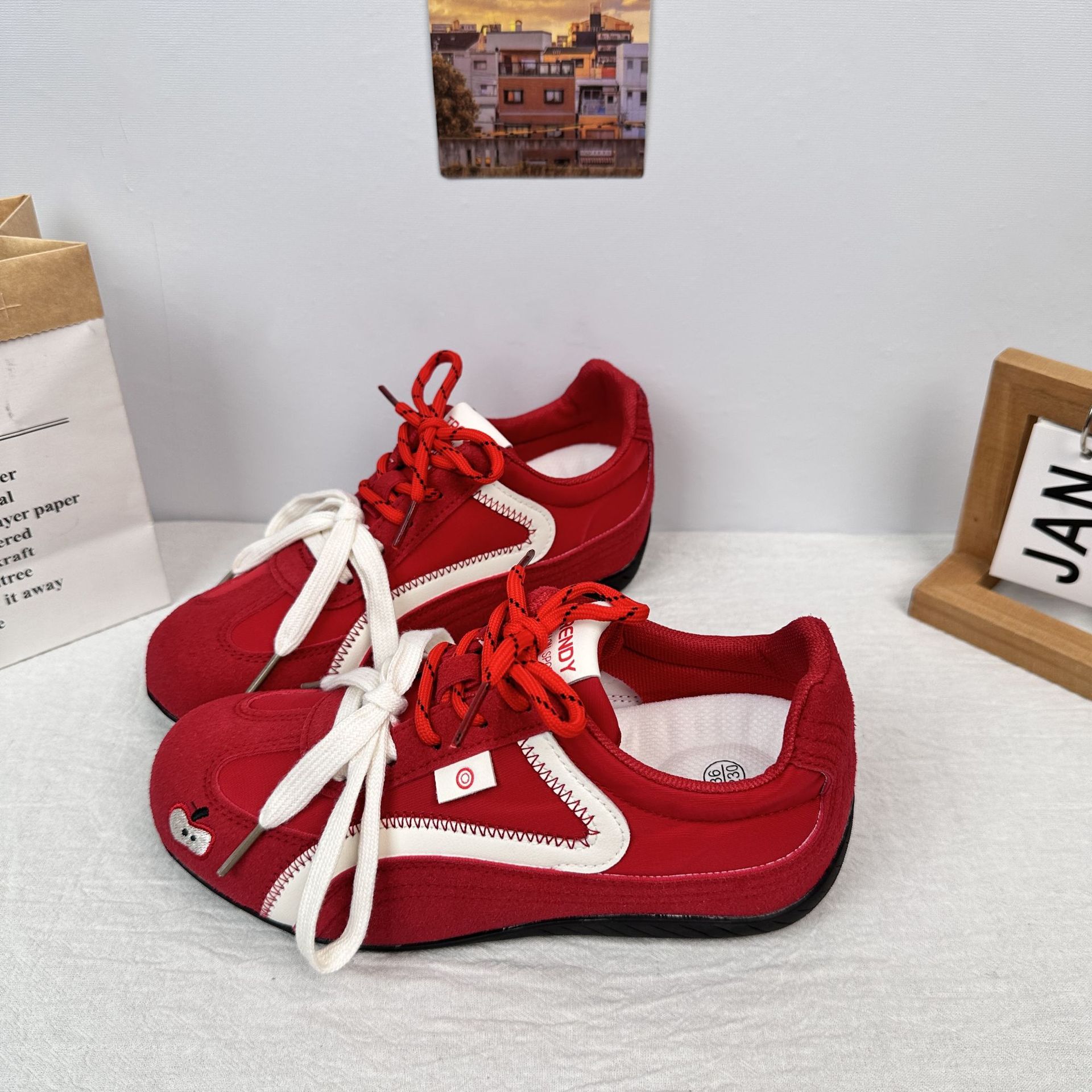 A9914 zapatos de mujer de entrenamiento alemán 2025 nuevos zapatos casuales deportivos de todo fósforo de primavera zapatos de carreras retro zapatos Forrest Gump de suela suave