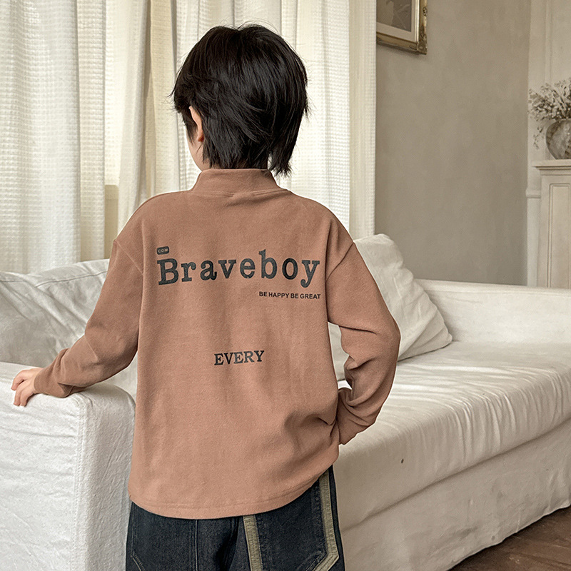 Haima's Boys 2024 Invierno Nueva camisa de fondo de terciopelo alemán Camiseta de manga larga Ropa de medio cuello alto Ropa de invierno de moda coreana